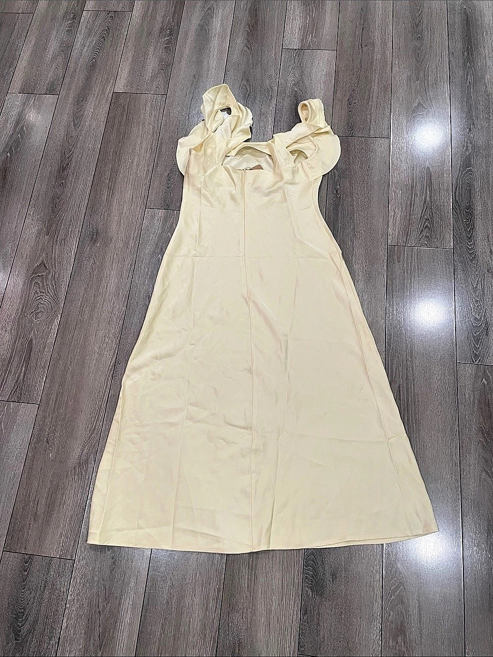 RIHOAS Yellow Ruffle Strap midi Dress - Picture 4 of 10